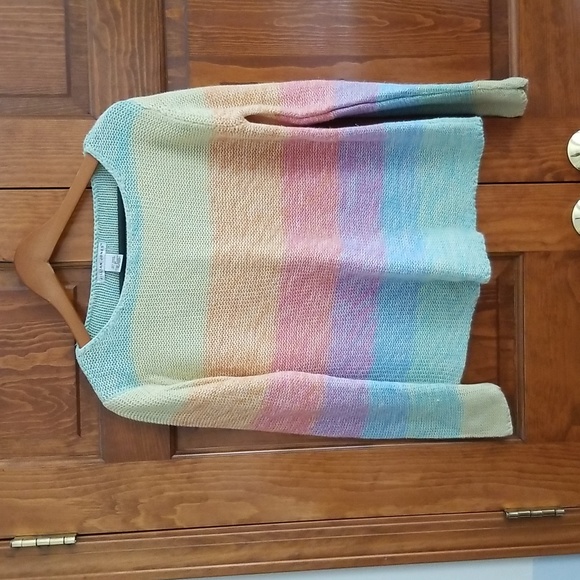 Sweater - Picture 1 of 3